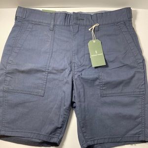 NWT Cargo camp shorts size 30 Mutual Weave.